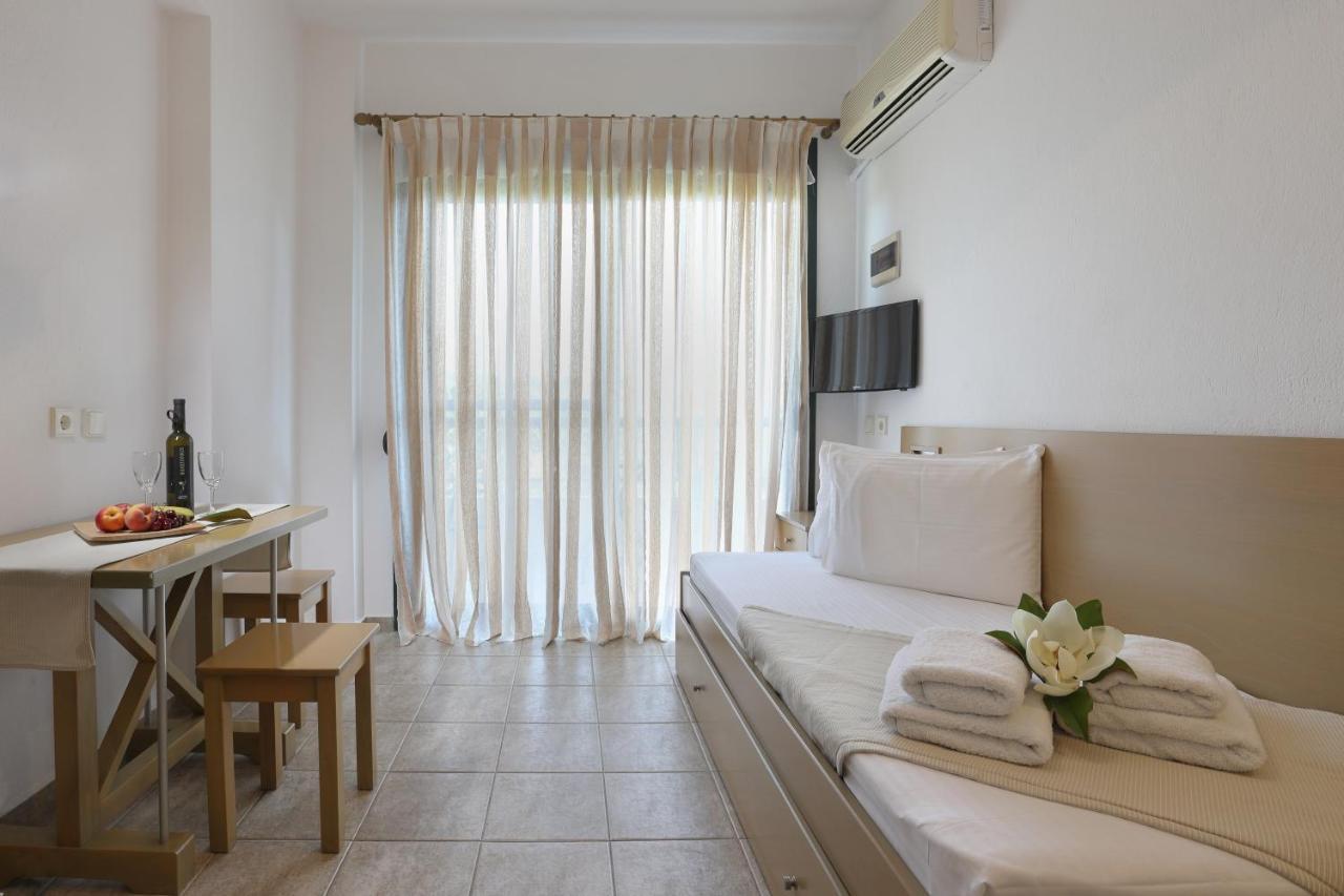 Maistrali Apartments Ormos Panagias Buitenkant foto
