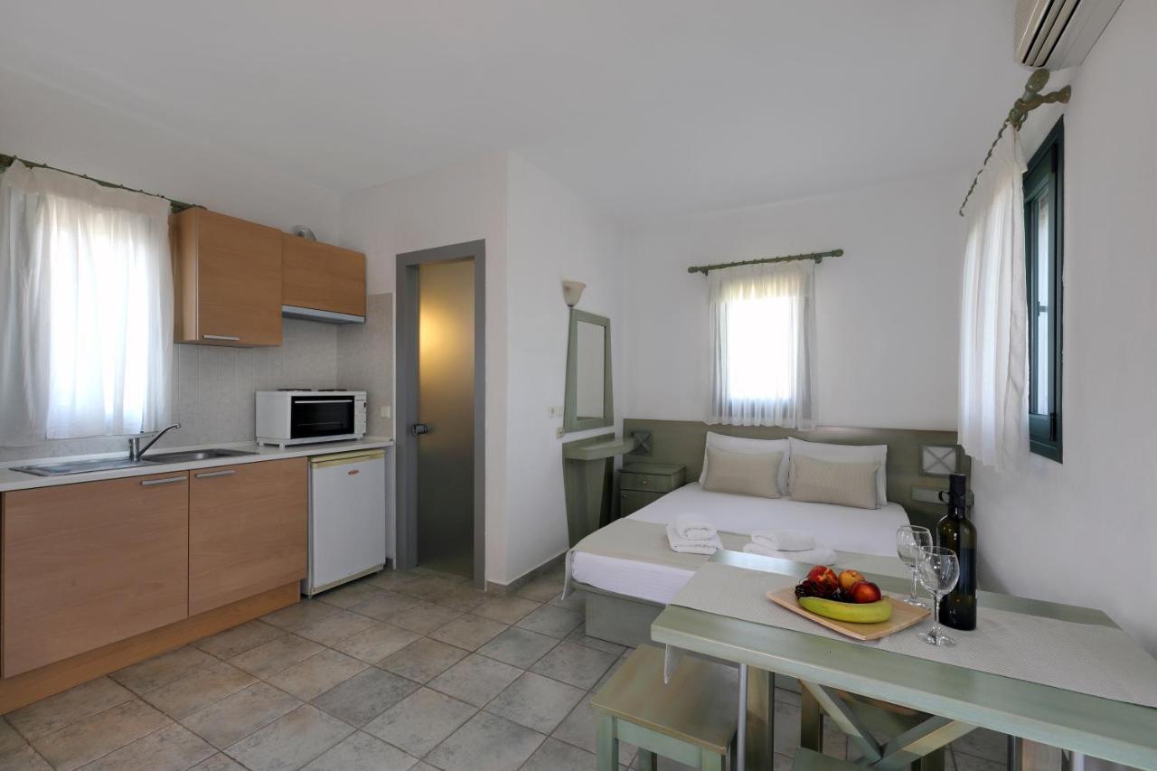 Maistrali Apartments Ormos Panagias Buitenkant foto