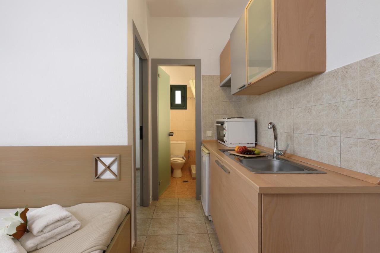 Maistrali Apartments Ormos Panagias Buitenkant foto