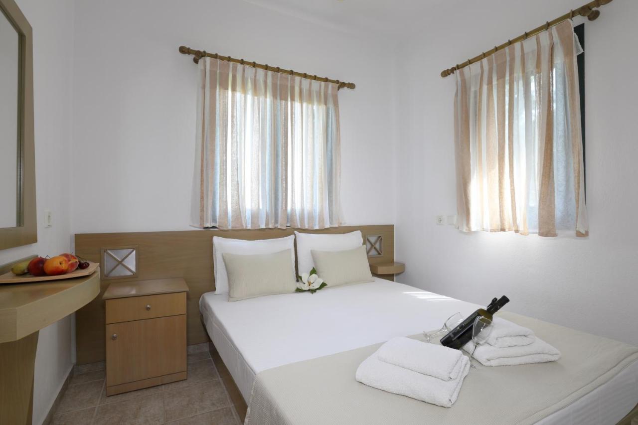 Maistrali Apartments Ormos Panagias Buitenkant foto